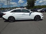 New 2024 Hyundai Elantra SEL w/ Convenience Package image 2