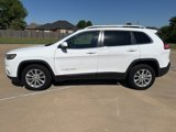Used 2019 Jeep Cherokee Latitude w/ Popular Appearance Group image 2