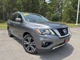 Used 2020 Nissan Pathfinder Platinum image 2