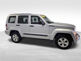 Used 2011 Jeep Liberty Sport image 2