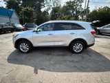 Used 2017 Kia Sorento FWD image 4