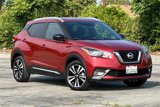 Used 2018 Nissan Kicks SR image 2