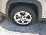 Used 2023 Jeep Compass Latitude image 5