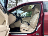 Used 2017 Volkswagen Passat 1.8T SE image 4