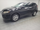 Used 2016 Nissan Rogue SV image 2