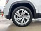 Used 2021 Volkswagen Atlas SE image 4