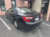 Used 2012 Toyota Camry LE image 3