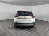Used 2022 Nissan Rogue SV image 4