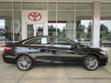 Used 2016 Toyota Camry SE image 3