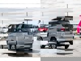 Used 2022 Chrysler Voyager LX image 3