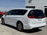 New 2025 Chrysler Pacifica Select image 4