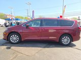 Used 2017 Chrysler Pacifica Touring w/ Tire & Wheel Group image 4