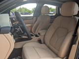 Used 2025 Porsche Macan image 5