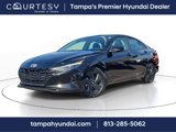Used 2023 Hyundai Elantra SEL image 1