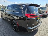 Used 2023 Chrysler Pacifica Touring-L image 5
