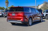 Used 2022 Kia Carnival LX image 4