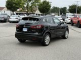 Used 2020 Nissan Rogue Sport SV w/ Technology Package image 5