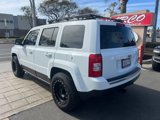 Used 2016 Jeep Patriot High Altitude image 6