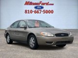 Used 2005 Ford Taurus SEL image 2