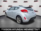 Used 2016 Hyundai Veloster image 3