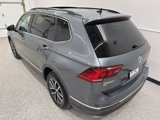 Used 2020 Volkswagen Tiguan SE w/ Panoramic Sunroof Package image 6