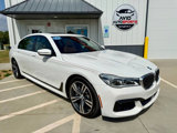 Used 2017 BMW 750i image 2