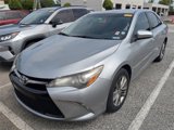 Used 2017 Toyota Camry SE image 2
