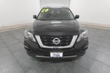 Used 2020 Nissan Pathfinder Platinum image 3