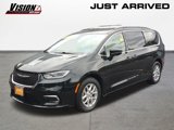 Used 2022 Chrysler Pacifica Touring-L image 1