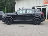 Used 2020 Nissan Rogue Sport S image 2