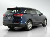 Used 2017 Kia Sorento LX w/ LX Convenience Package image 5