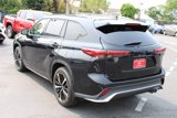 Certified 2022 Toyota Highlander XSE image 3
