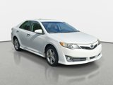 Used 2014 Toyota Camry SE image 3