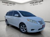 Used 2016 Toyota Sienna LE image 2