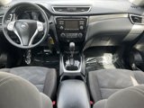 Used 2016 Nissan Rogue S image 2
