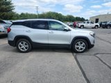 Used 2020 GMC Terrain SLE w/ Driver Convenience Package image 2