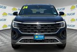 Used 2024 Volkswagen Atlas Cross Sport SE image 2