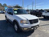 Used 2005 Ford Expedition XLT image 2