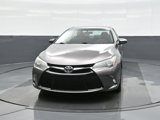 Used 2016 Toyota Camry SE image 2