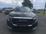 Used 2024 GMC Terrain SLE w/ Driver Convenience Package image 3