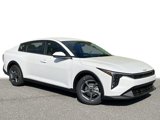 New 2025 Kia K4 LXS image 2