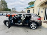 Used 2017 INFINITI QX30 Premium image 5