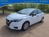 Used 2022 Nissan Versa S image 2