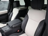 Used 2023 Land Rover Discovery Metropolitan Edition image 5