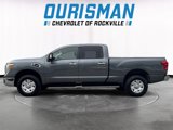 Used 2017 Nissan Titan SV image 3