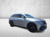 Used 2024 Volkswagen Tiguan SE R-Line image 3