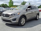 Used 2017 Kia Sorento LX w/ LX Convenience Package image 2