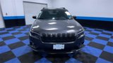 Used 2019 Jeep Cherokee Latitude Plus image 3