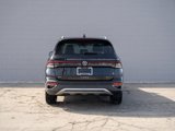New 2025 Volkswagen Taos SEL image 5