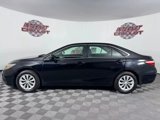 Used 2015 Toyota Camry LE image 4